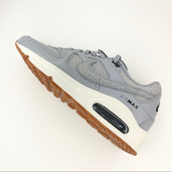 nike wmns air max command prm